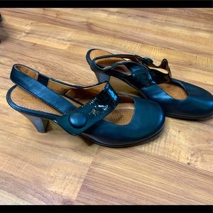 Women’s Gentle Souls heels. Size 6